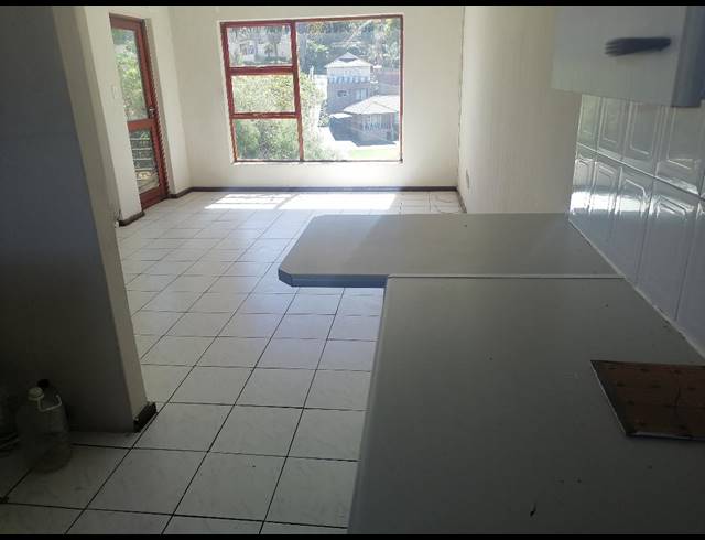 1 bed property to rent in BASSONIA